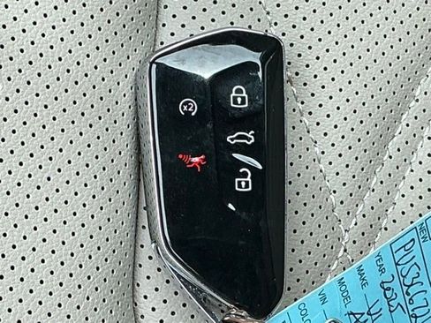 Certified 2025 Volkswagen Atlas SE w/ Panoramic Sunroof Package FWD image 35