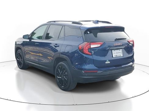 Certified 2023 GMC Terrain SLE w/ Driver Convenience Package AWD/4WD image 3