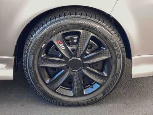 Used 2005 Scion xB image 11