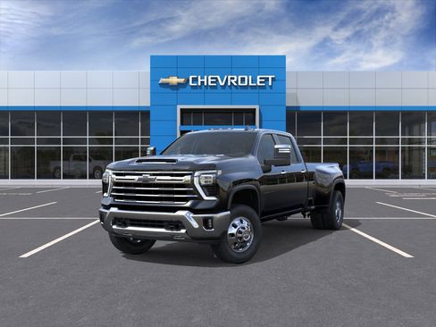 New 2026 Chevrolet Silverado 3500 LTZ w/ LTZ Convenience Package AWD/4WD image 8