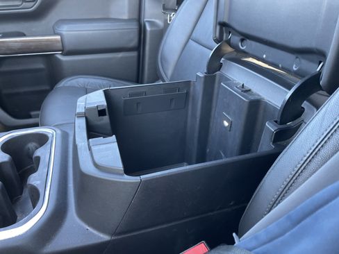 Used 2019 Chevrolet Silverado 1500 RST image 28