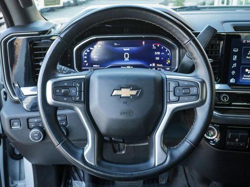 Used 2024 Chevrolet Silverado 2500 LT w/ Convenience Package image 20