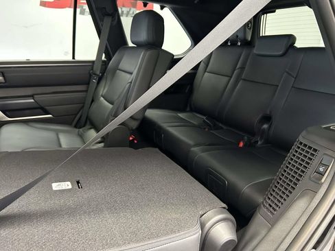 Used 2026 Toyota Sequoia Platinum AWD/4WD image 17
