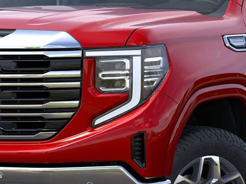 New 2026 GMC Sierra 1500 SLT image 10