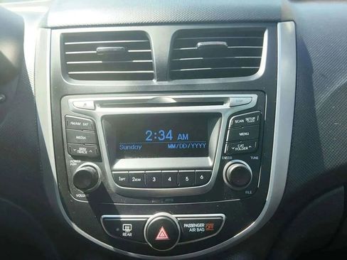 Used 2017 Hyundai Accent SE image 14