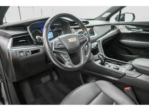Certified 2023 Cadillac XT5 Premium Luxury image 9