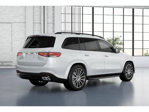 New 2026 Mercedes-Benz GLS 580 4MATIC image 21