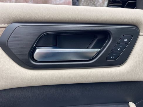 New 2026 Nissan Armada Platinum image 21