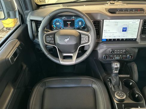 New 2026 Ford Bronco Badlands AWD/4WD image 10