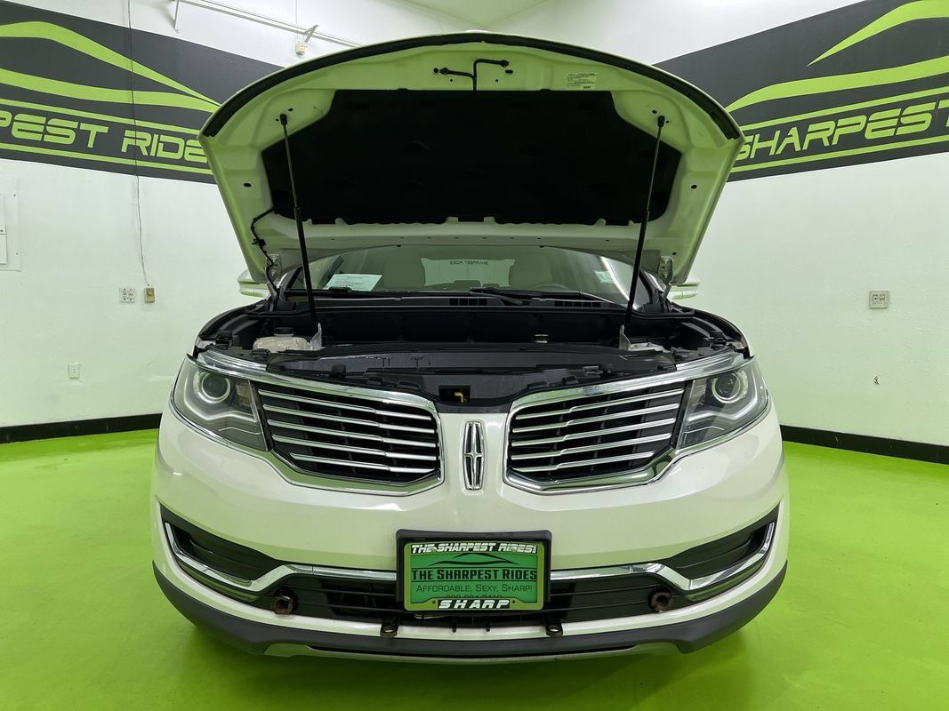 Used 2016 Lincoln MKX Reserve AWD/4WD image 4