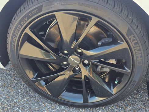 Used 2023 Genesis G70 3.3T w/ Sport Advanced Package RWD image 10