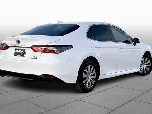 Used 2022 Toyota Camry LE image 12