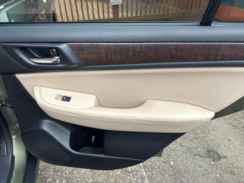 Used 2017 Subaru Outback 2.5i Limited image 38