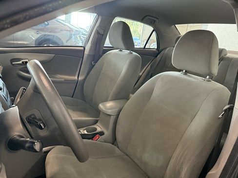 Used 2010 Toyota Corolla LE image 19