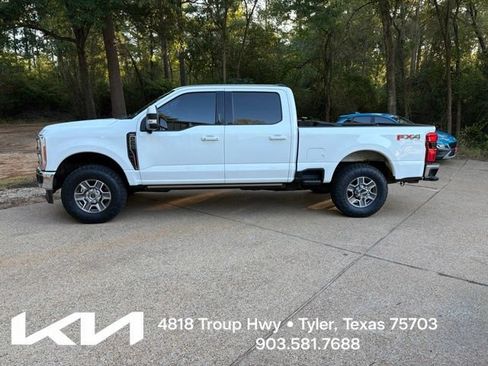Used 2023 Ford F250 Lariat w/ FX4 Off-Road Package AWD/4WD image 9