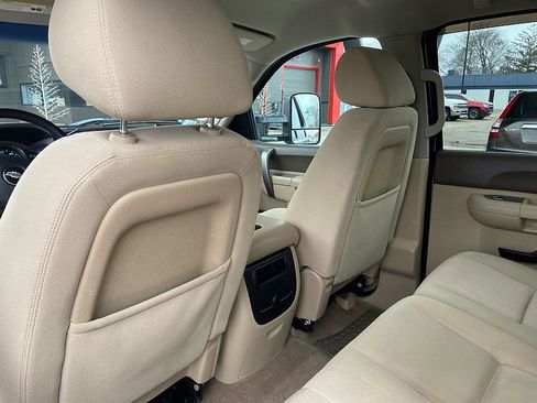 Used 2012 Chevrolet Silverado 1500 LT image 18