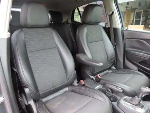 Used 2016 Buick Encore AWD image 39