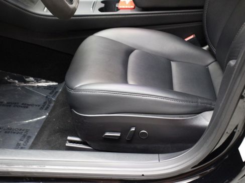 Used 2023 Tesla Model 3 Standard Range image 24