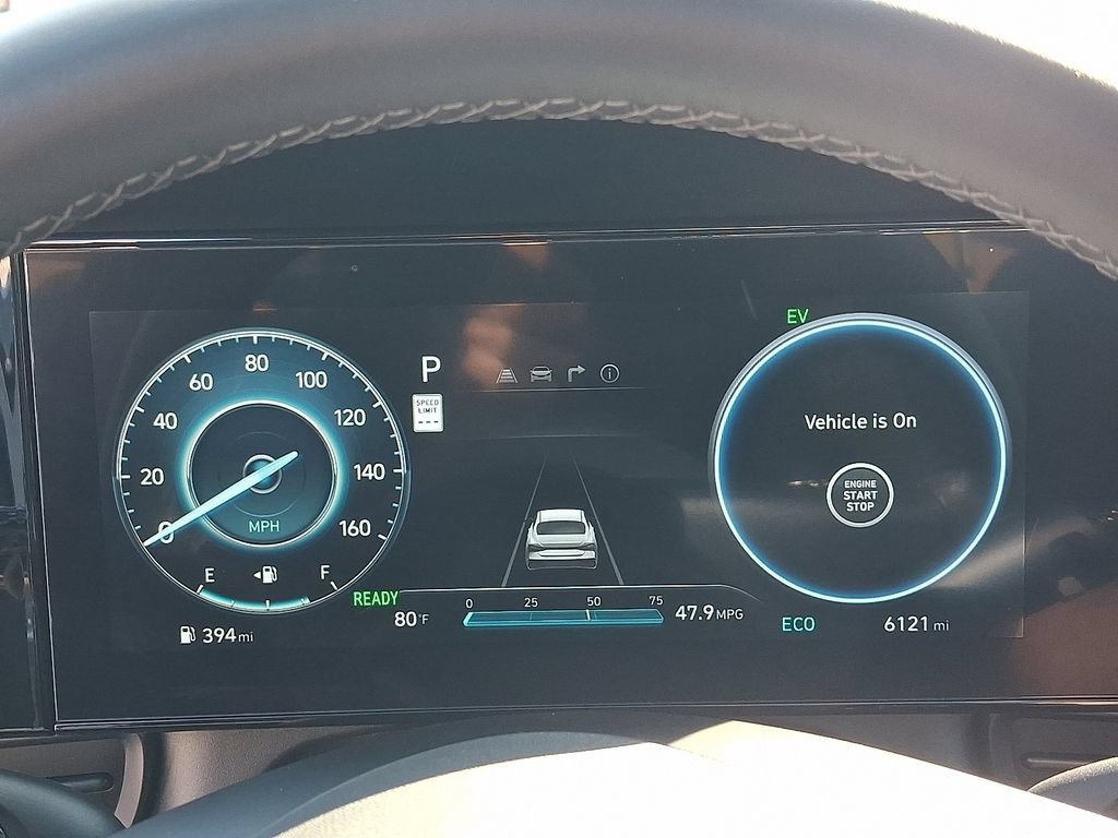 Used 2025 Hyundai Elantra SEL w/ Cargo Package FWD image 22