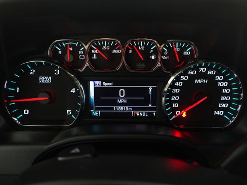 Used 2017 Chevrolet Silverado 2500 LTZ image 27