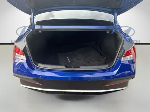Used 2025 Hyundai Elantra Sport FWD image 23