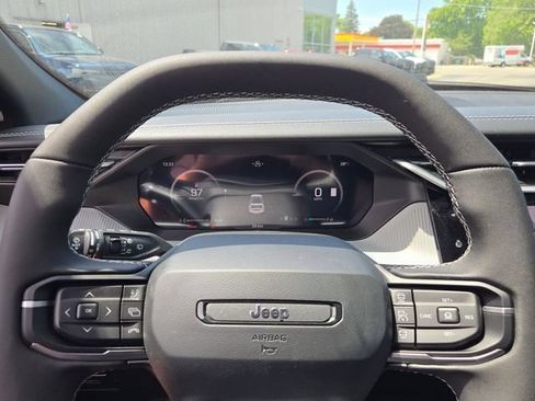 New 2026 Jeep Cherokee Limited AWD/4WD image 40