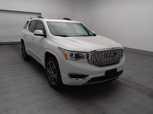 Used 2017 GMC Acadia Denali w/ Technology Package AWD/4WD image 13