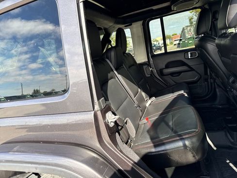 Used 2021 Jeep Wrangler Unlimited Rubicon image 26