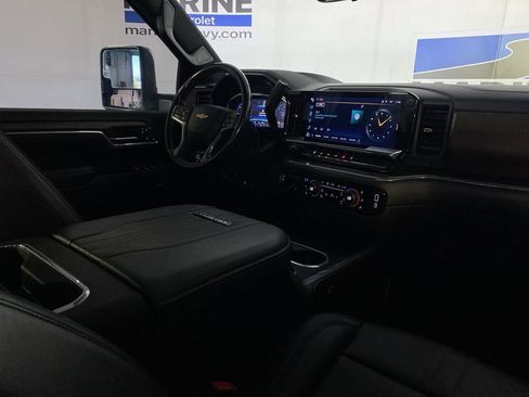 Used 2024 Chevrolet Silverado 2500 High Country w/ High Country Premium Package AWD/4WD image 27