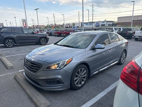 Used 2017 Hyundai Sonata Limited image 4