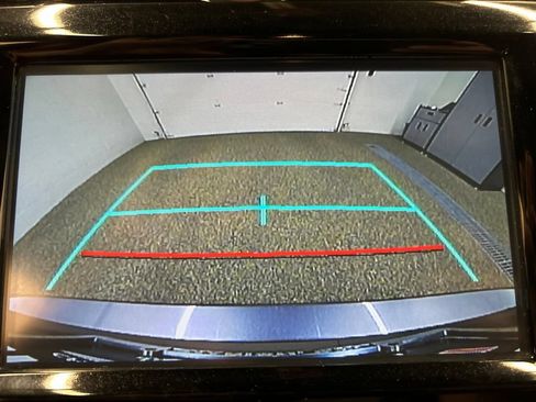 Used 2020 Toyota Camry SE FWD image 20