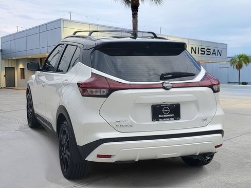 Used 2024 Nissan Kicks SR w/ SR Premium Package FWD image 4