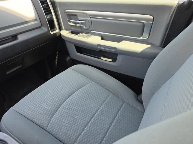 Used 2020 RAM 1500 Classic SLT AWD/4WD image 19