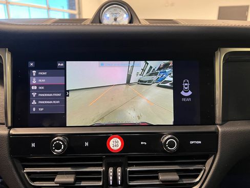 Used 2024 Porsche Macan GTS image 18