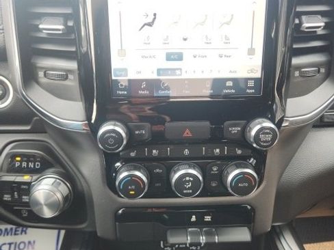 Used 2024 RAM 1500 Laramie image 27