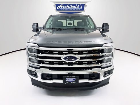 Used 2024 Ford F250 Lariat image 2