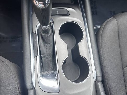 Used 2017 Chevrolet Malibu LT FWD image 15