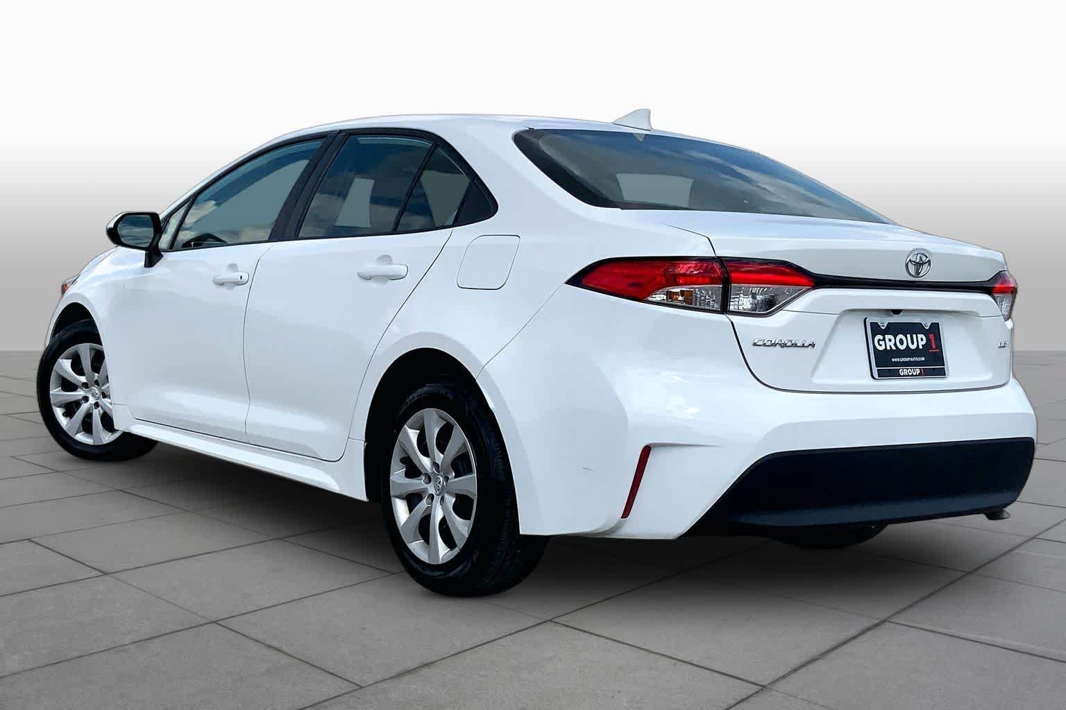 Used 2024 Toyota Corolla LE FWD image 12