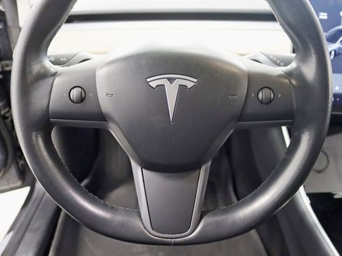 Used 2018 Tesla Model 3 image 12