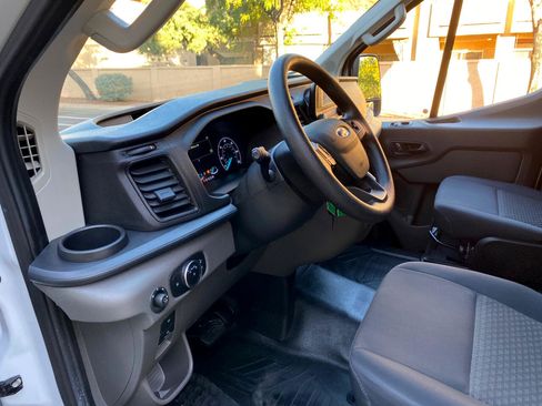 Used 2024 Ford Transit 250 Low Roof w/ Exterior Upgrade Package image 28