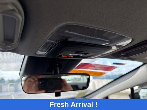 Used 2025 Toyota Prius LE image 9