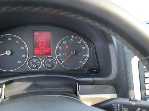 Used 2008 Volkswagen Eos 2.0T FWD image 29