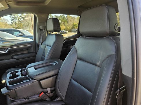 Used 2024 GMC Sierra 1500 SLT image 13