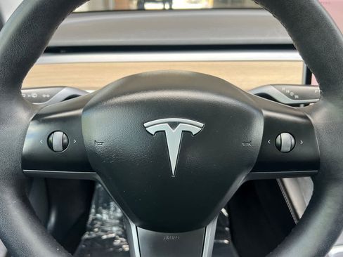 Used 2022 Tesla Model 3 Long Range AWD/4WD image 24