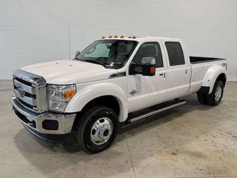 Used 2016 Ford F350 Lariat w/ Lariat Ultimate Package AWD/4WD image 2