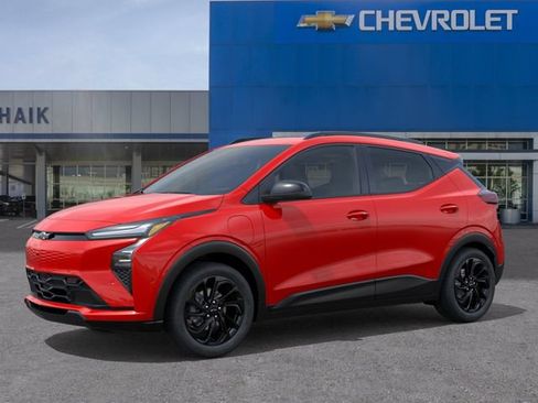 New 2027 Chevrolet Bolt RS w/ Super Cruise Package FWD image 2