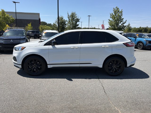 Used 2024 Ford Edge SE w/ Black Appearance Package AWD/4WD image 8