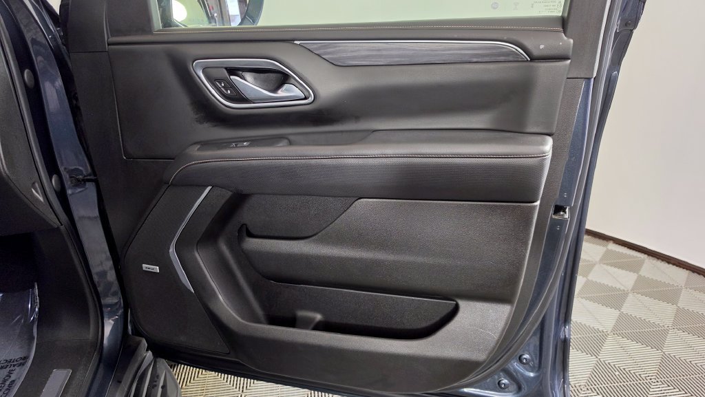 Used 2021 GMC Yukon SLT w/ SLT Luxury Plus Package AWD/4WD image 36