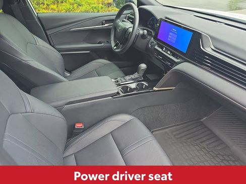 Used 2025 Toyota Camry XSE FWD image 16