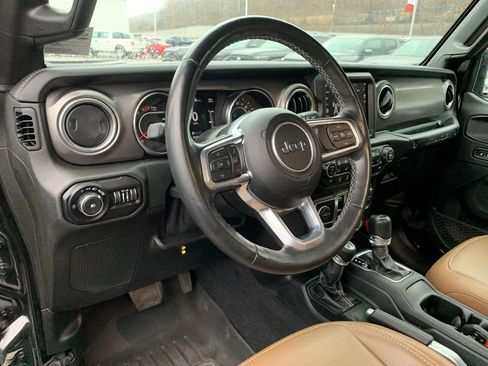 Used 2021 Jeep Wrangler Rubicon image 16